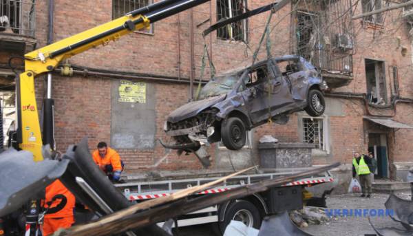 Російське вторгнення в Україну не повинно бути забутим через конфлікт на Близькому Сході, наголошує Зеленський. 21