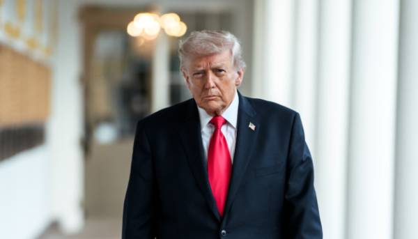 Трамп пообіцяв припинити військову допомогу Україні, якщо Європа не посприяє відкриттю Ормузької протоки, повідомляє FT 2