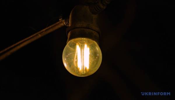 Укренерго очікує, що в понеділок обмеження стосуватимуться виключно підприємств.