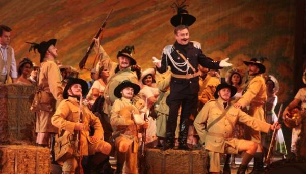 Головна 51 Пішов із життя соліст Національної опери Петро Приймак