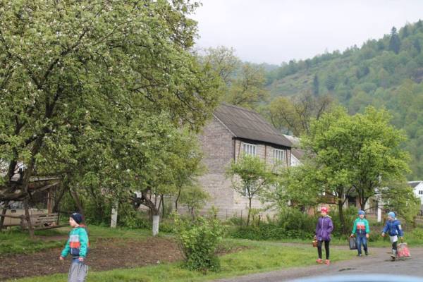 «Чи дрімаєте, чи спите - дайте кукурудзу та яйце!» 20