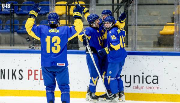 Молодіжна команда України перемогла польських хокеїстів на Чемпіонаті&hellip;