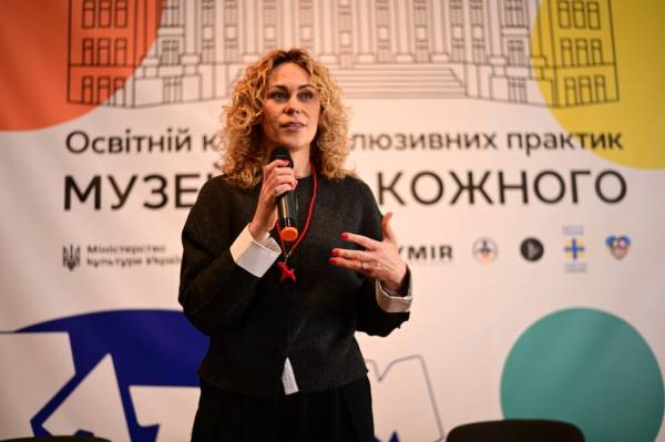 Завершився освітній проєкт про інклюзивне середовище в Національному музеї історії України. 7