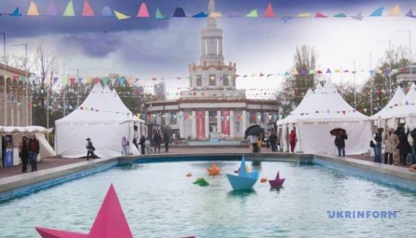 На «Книжковій країні» зібрано більше 1500 видань для захисників