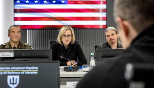 Глава дипмісії США в Україні може піти через розбіжності з&hellip;