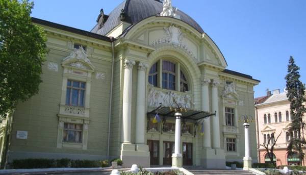 У Чернівцях готується прем’єра вистави за романом Марії Матіос «Солодка Даруся».