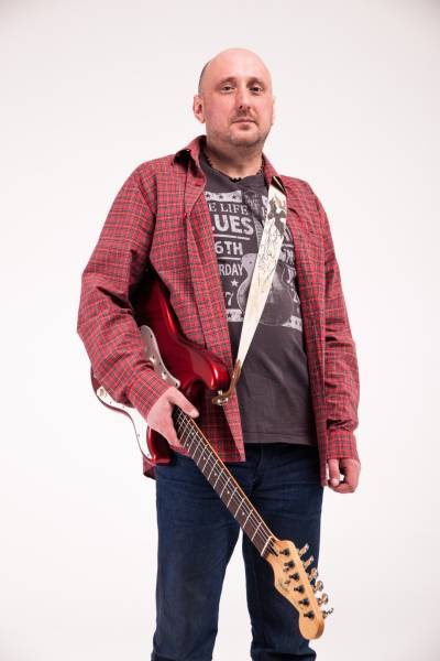 Музикант гурту «Друге сонце» Ігор Савченко загинув внаслідок теракту в Києві. 4