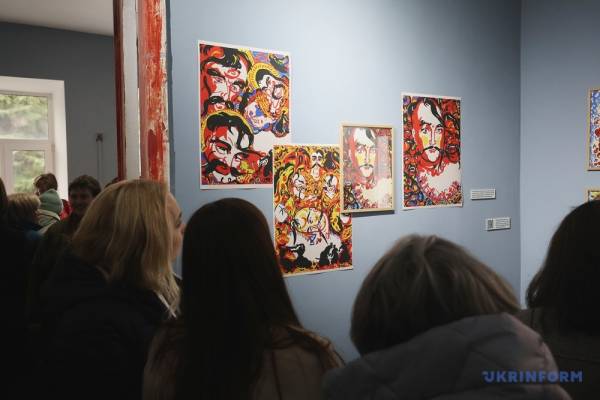 У Харкові відновив роботу музей літератури. 16