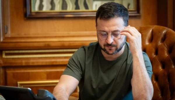 Глава держави надав стипендії для чотирнадцятьох талановитих молодих митців та літераторів.