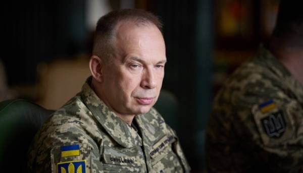 Головна 18 Наступ російських військ з території Білорусі є серйозною небезпекою, стверджує Сирський.