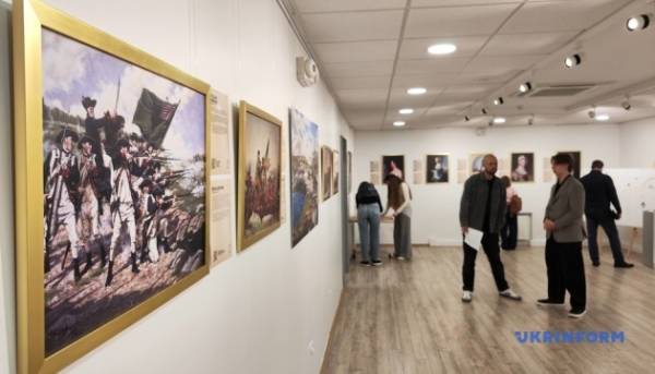 Головна 25 У Києві презентовано експозицію, присвячену 250-й річниці незалежності Сполучених Штатів Америки.