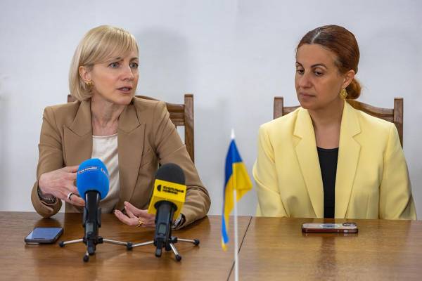 ПриватБанк відвідує ветеранів, заснувавши особливий відділ інклюзивного обслуговування. 11