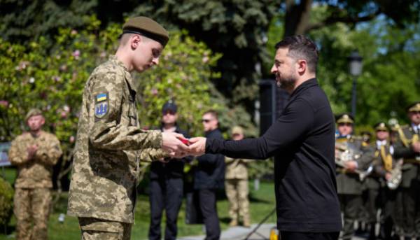 Зеленський вітає піхотинців та оголошує про нові контракти для них 14