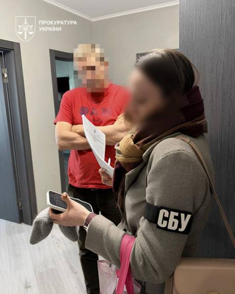 Компанії, що постачали будівельні матеріали російським військовим, привели до підозри директора, який керував схемою з України. 4 Компанії, що постачали будівельні матеріали російським військовим, привели до підозри директора, який керував схемою з України. 4