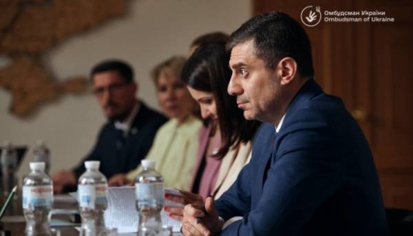 Головна 36 Лубінець звернув увагу Лісового на труднощі у реформуванні старшої школи…