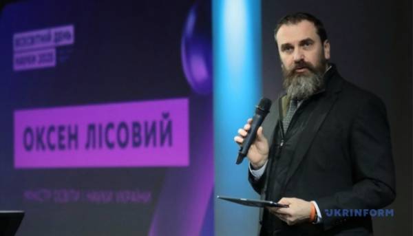 Лісовий: З 1 вересня на підвищення зарплат вчителів виділили понад 60 мільярдів гривень 17