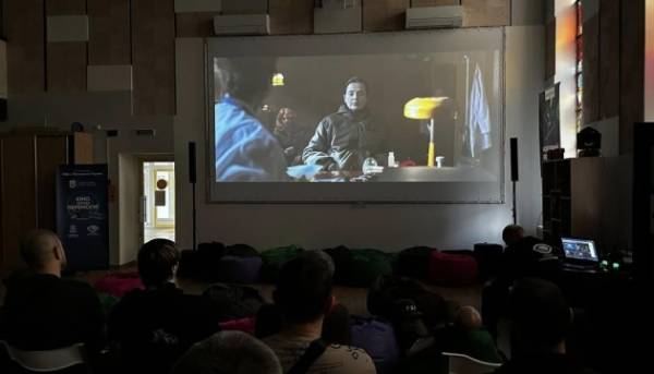 У рамках акції «Кіно на службі Перемоги!» у квітні організували 63 кіноперегляди.