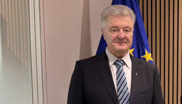 Головна 30 Порошенко прокоментував зустріч із Зеленським