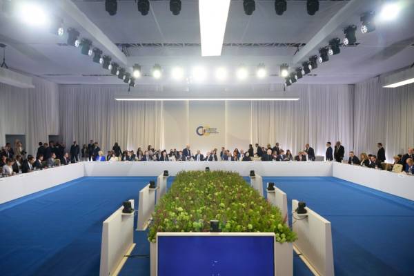 Зустріч на найвищому рівні в Єревані показала, наскільки ми згуртовані, за словами Зеленського. 9