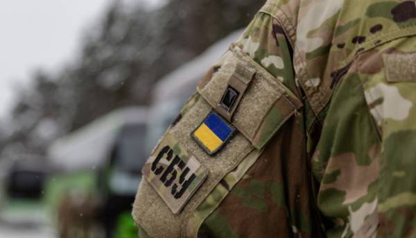 У Бюро економічної безпеки викрито дві корупційні схеми – заарештовано аналітика та детектива. 11