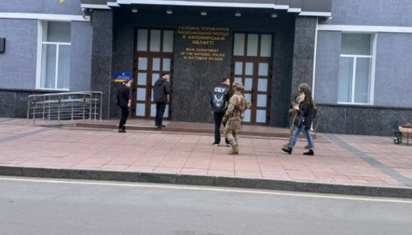 Головна 27 Правоохоронців, причетних до оборудок з приховуванням борделів, тимчасово усунули від виконання обов’язків.