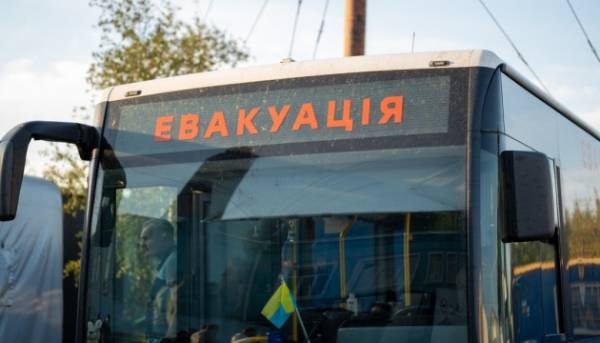 Близько 2000 мешканців було вивезено з прилеглих до фронту південних регіонів від початку поточного року. 9