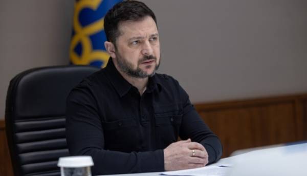 Головна 30 Зеленський провів розмову з Макроном та Стере