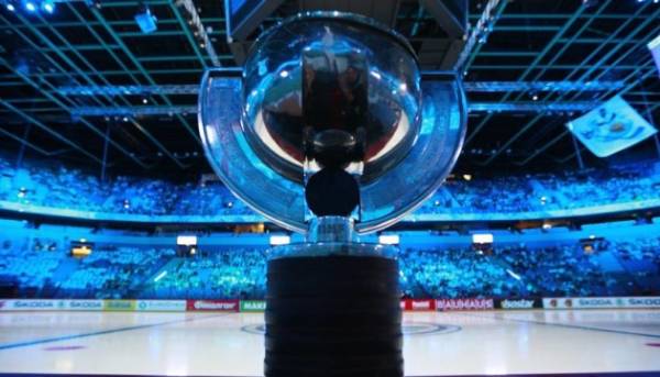 Фінська команда перемогла Канаду і вийшла до фіналу Чемпіонату світу з хокею 2026 року. 3 Фінська команда перемогла Канаду і вийшла до фіналу Чемпіонату світу з хокею 2026 року. 3