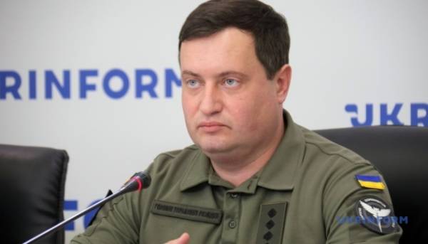 Головна 38 Триває робота над організацією обміну військовополоненими в форматі «1000 на…