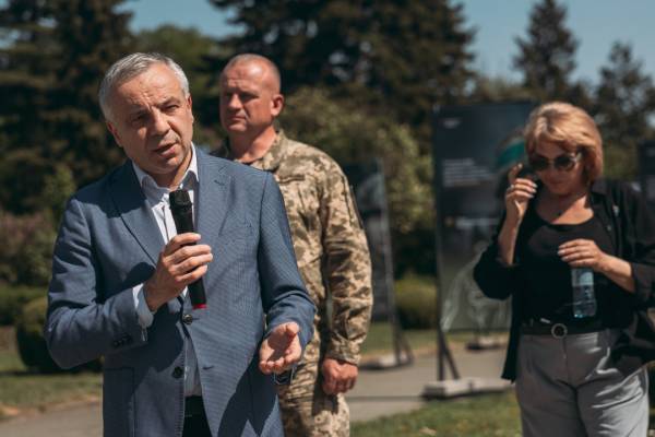 Виставка «Обличчя піхоти» в Києві: представлено портрети захисників 12