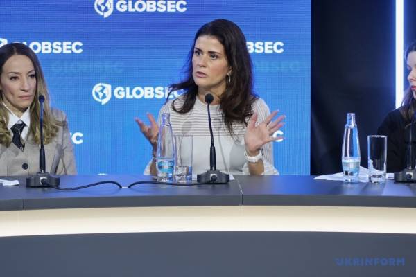 Під час конференції GLOBSEC обговорили повернення українських дітей, вивезених Росією. 12 Під час конференції GLOBSEC обговорили повернення українських дітей, вивезених Росією. 12