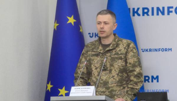 Головна 36 Народні депутатки тепер можуть перетинати кордон без необхідності службових відряджень