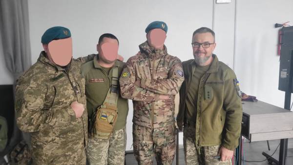 «Ми не повинні передавати цю війну майбутнім поколінням» 12 «Ми не повинні передавати цю війну майбутнім поколінням» 12