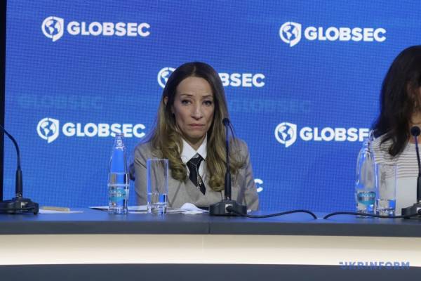 Під час конференції GLOBSEC обговорили повернення українських дітей, вивезених Росією. 11 Під час конференції GLOBSEC обговорили повернення українських дітей, вивезених Росією. 11
