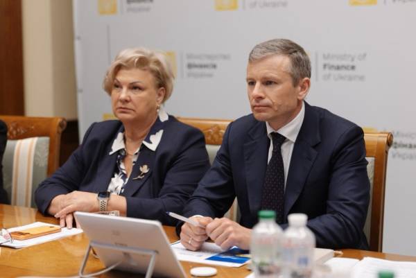 Кредит на 8,1 мільярда доларів: місія МВФ працюватиме в Києві протягом тижня 4 Кредит на 8,1 мільярда доларів: місія МВФ працюватиме в Києві протягом тижня 4
