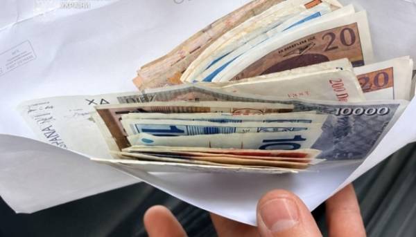 Головна 39 Шахраї в Києві ошукали колишнього прем’єр-міністра Пустовойтенка на 7 мільйонів…