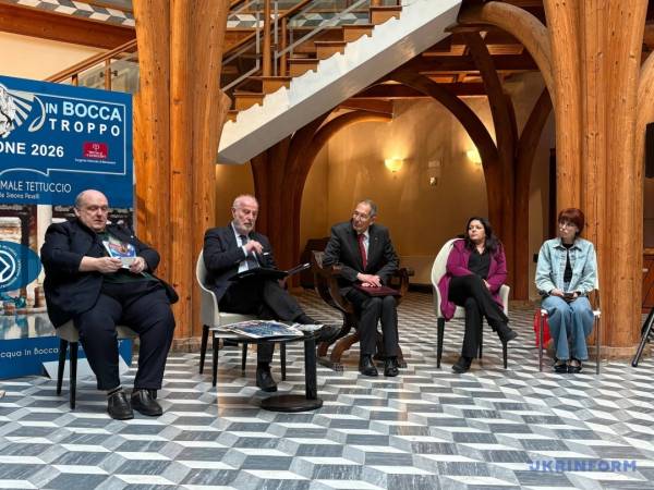 Військова премія Монтекатіні в Італії присуджена журналістці Укрінформу Ользі Звонарьовій 6 Військова премія Монтекатіні в Італії присуджена журналістці Укрінформу Ользі Звонарьовій 6
