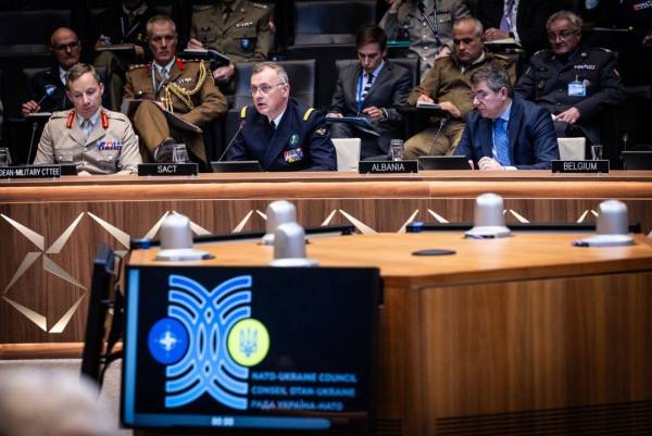 Рада НАТО-Україна: висновки з війни покращать обороноздатність 6 Рада НАТО-Україна: висновки з війни покращать обороноздатність 6
