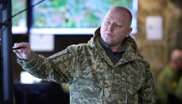 Головна 20 Командир 19-го армійського корпусу заявив, що Костянтинівський напрямок складний, але оточення Костянтинівки відсутнє.