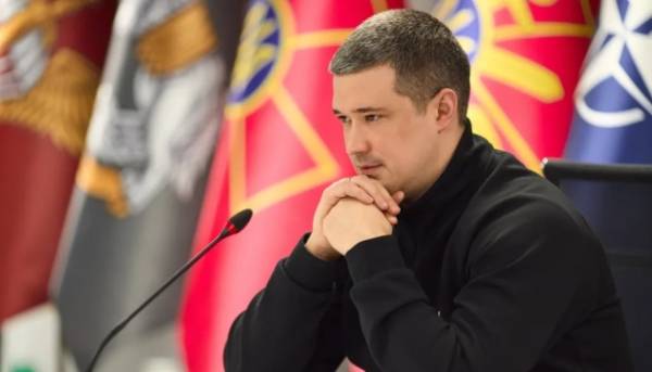Федоров пояснив, як визначатимуть відстрочку після закінчення контракту. 1