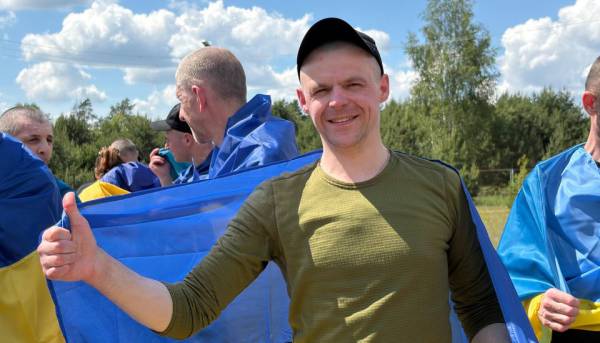 186 українців визволені з російського полону 30