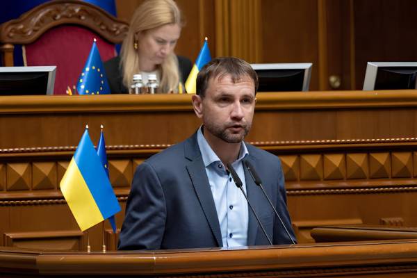Зміцнення української національної самобутності зробило країну стійкішою 7