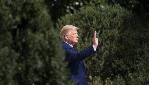 Дональд Трамп попередив про введення мит для держав, що запроваджують цифрові податки для американських компаній. 11