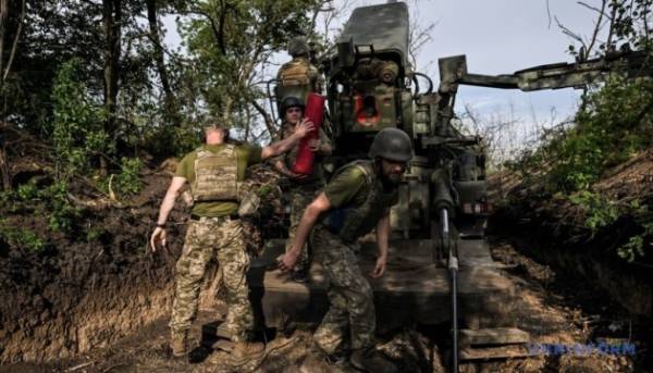 На сході України посилилися бойові дії: Трегубов повідомляє про великий наступ російських військ 5