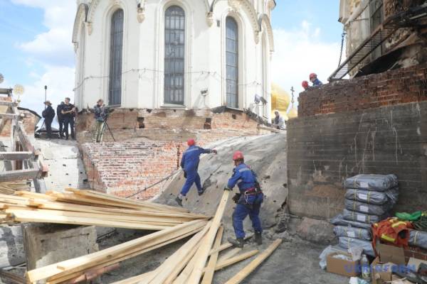 Києво-Печерська лавра постраждала від російського нападу, завдавши збитків на 500 мільйонів гривень. 25 Києво-Печерська лавра постраждала від російського нападу, завдавши збитків на 500 мільйонів гривень. 25