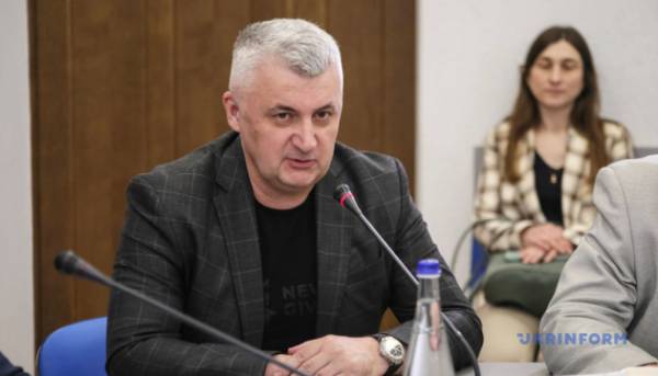 Головна 38 Гендиректору Укрінформу Сергію Череватому було надано звання Заслуженого журналіста України…