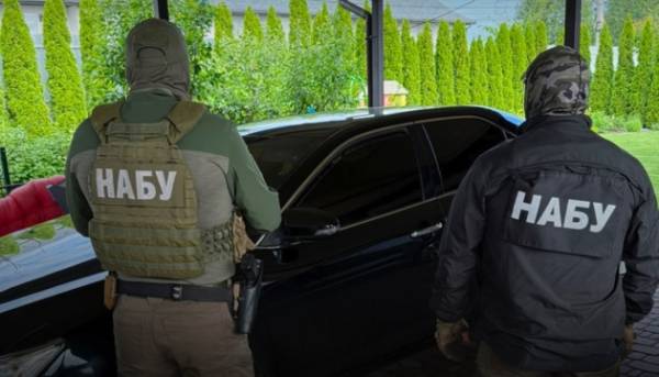 Головна 37 150 тисяч доларів за припинення провадження: НАБУ повідомило про підозру…