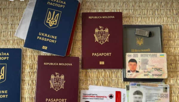 В Україні виявлено значне виробництво підроблених паспортів та атестатів 1