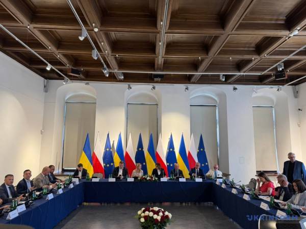 У Гданську пройшла зустріч Парламентської асамблеї України та Польщі. 6