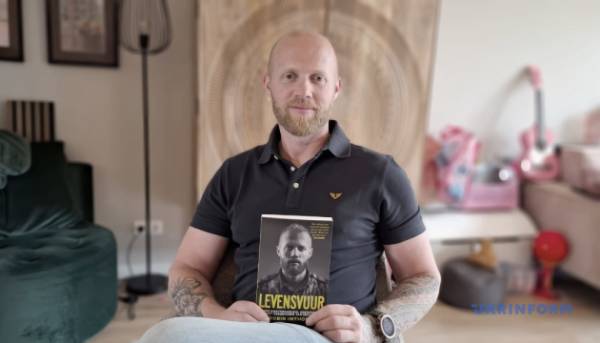 Головна 40 Нідерландський екс-морський піхотинець перекладає свою книгу українською на підтримку наших…